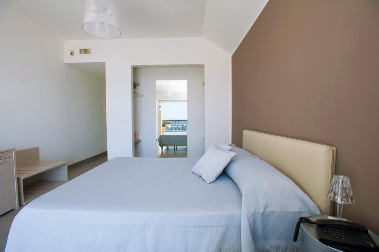 B&B Ligure Rooms Pietra Ligure Exterior foto