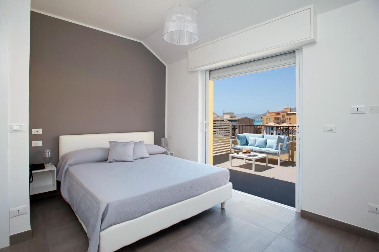 B&B Ligure Rooms Pietra Ligure Exterior foto