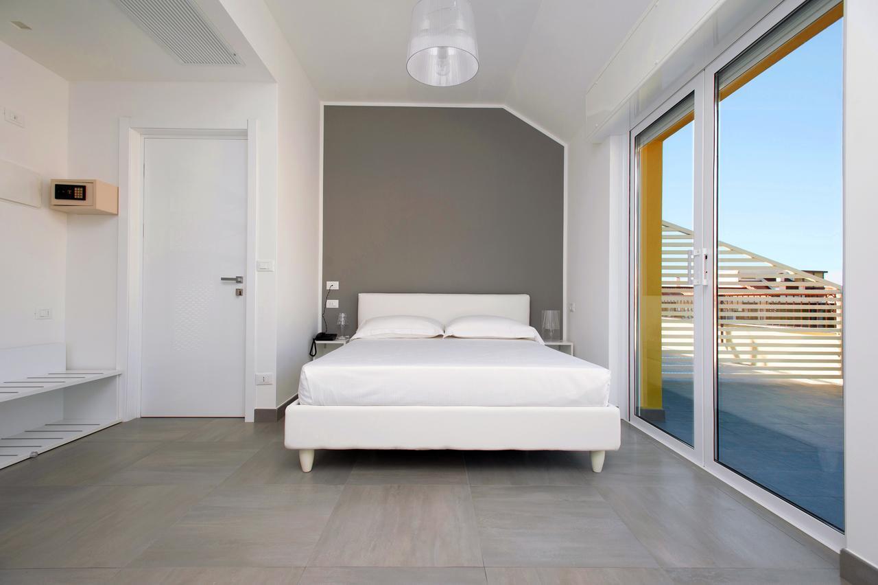 B&B Ligure Rooms Pietra Ligure Exterior foto